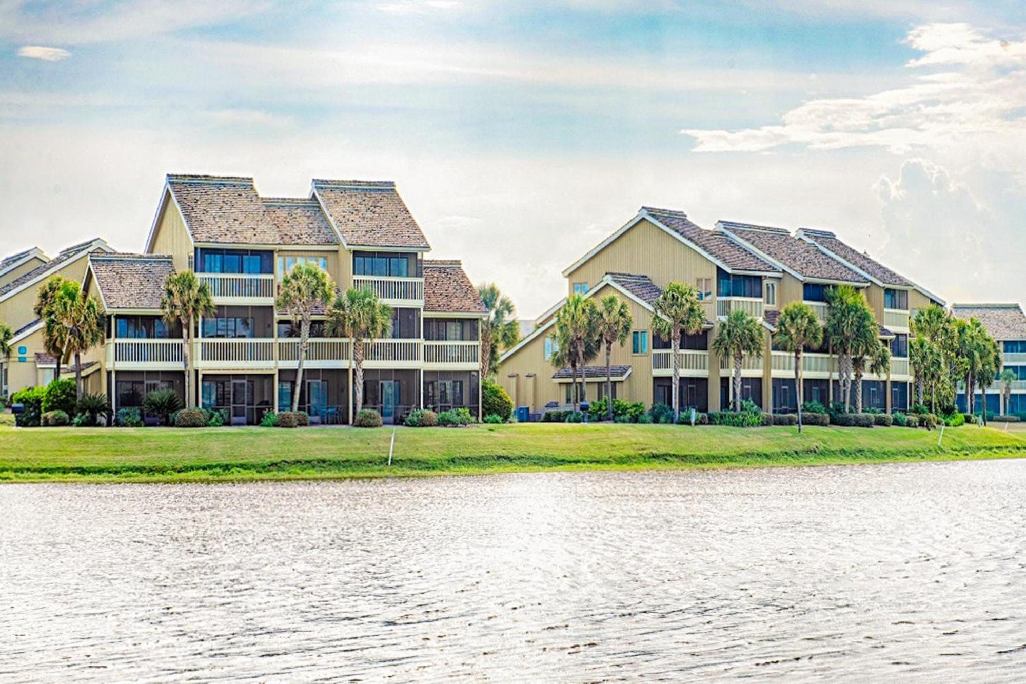 Seascape Lakefront Villas Ντέστιν Δωμάτιο φωτογραφία